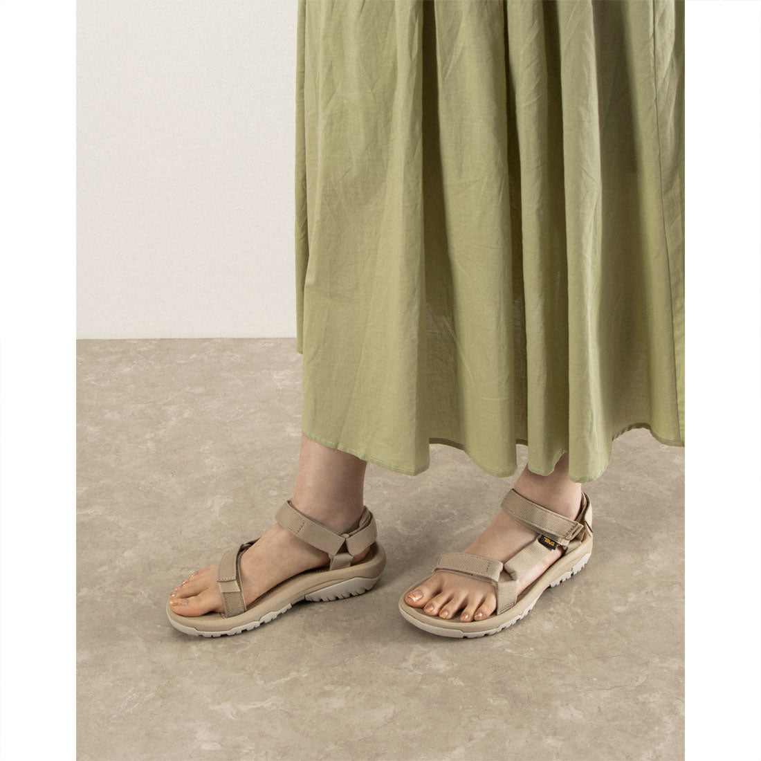 テバ Teva W HURRICANE XLT 2 （SESAME） SESAME