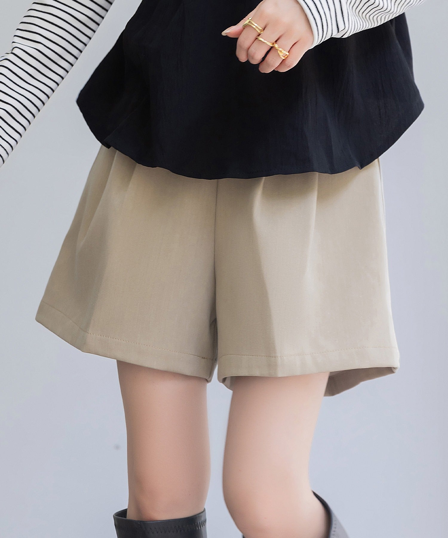 テディショップ Teddyshop レディース ダブルタックハイウエストスラックスショートパンツ （サンドベージュ） サンドベージュ