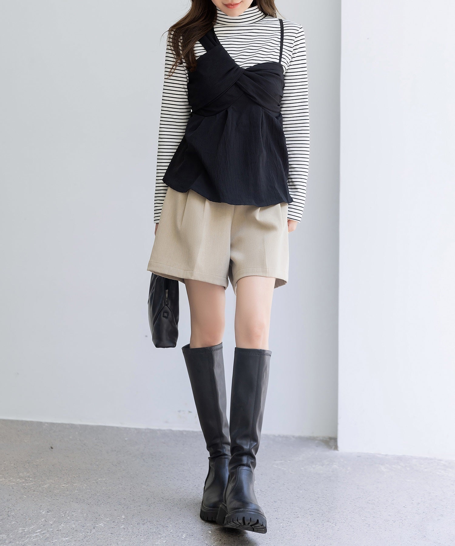 テディショップ Teddyshop レディース ダブルタックハイウエストスラックスショートパンツ （サンドベージュ） サンドベージュ