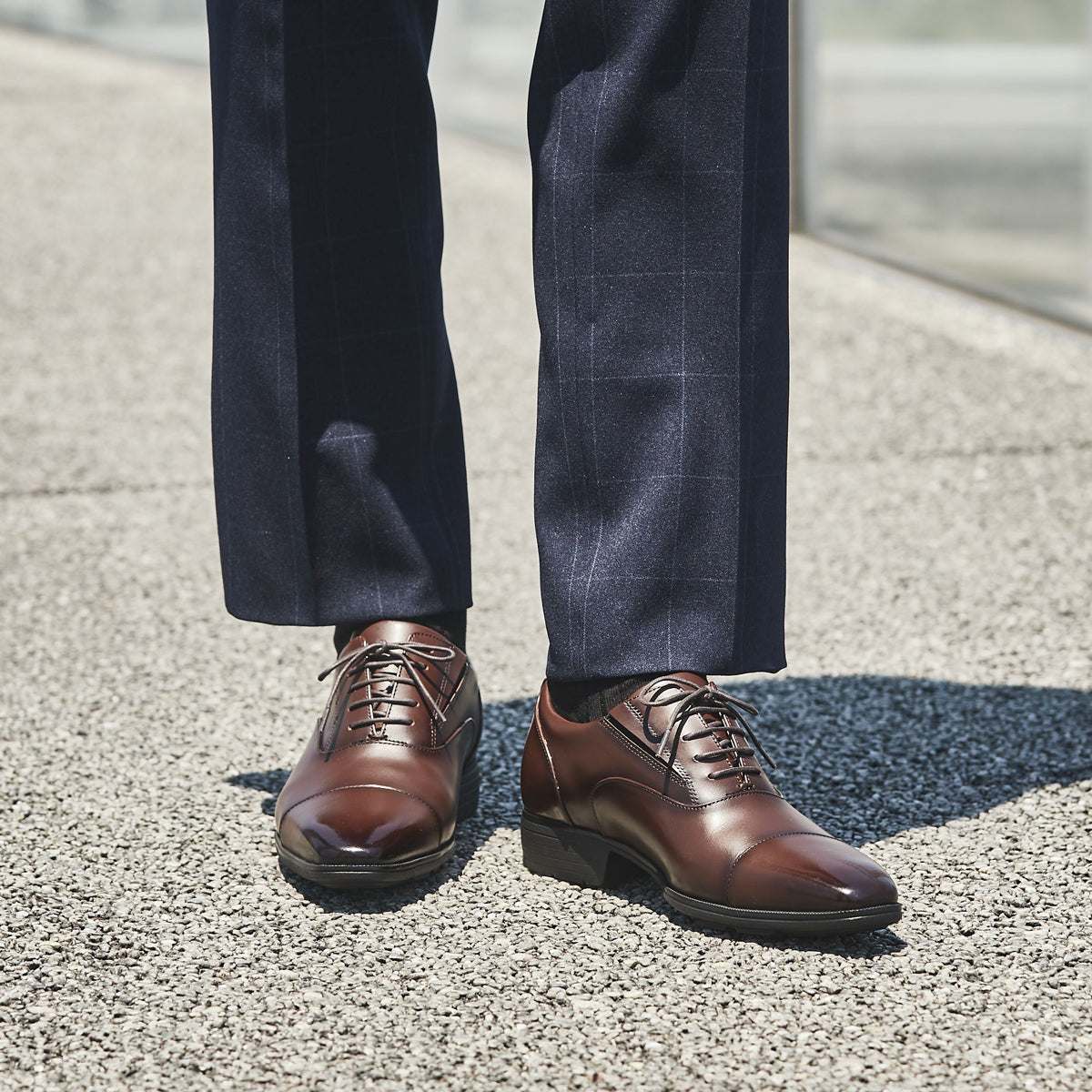 Refined silhouette! Pursuing quality and fit | Straight tip