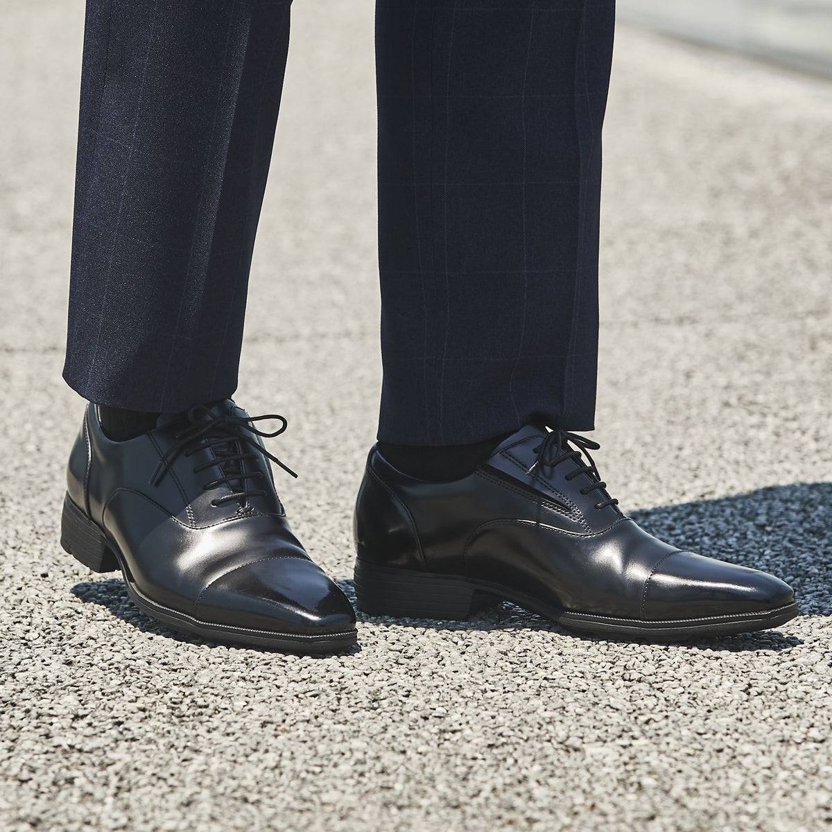 Refined silhouette! Pursuing quality and fit | Straight tip