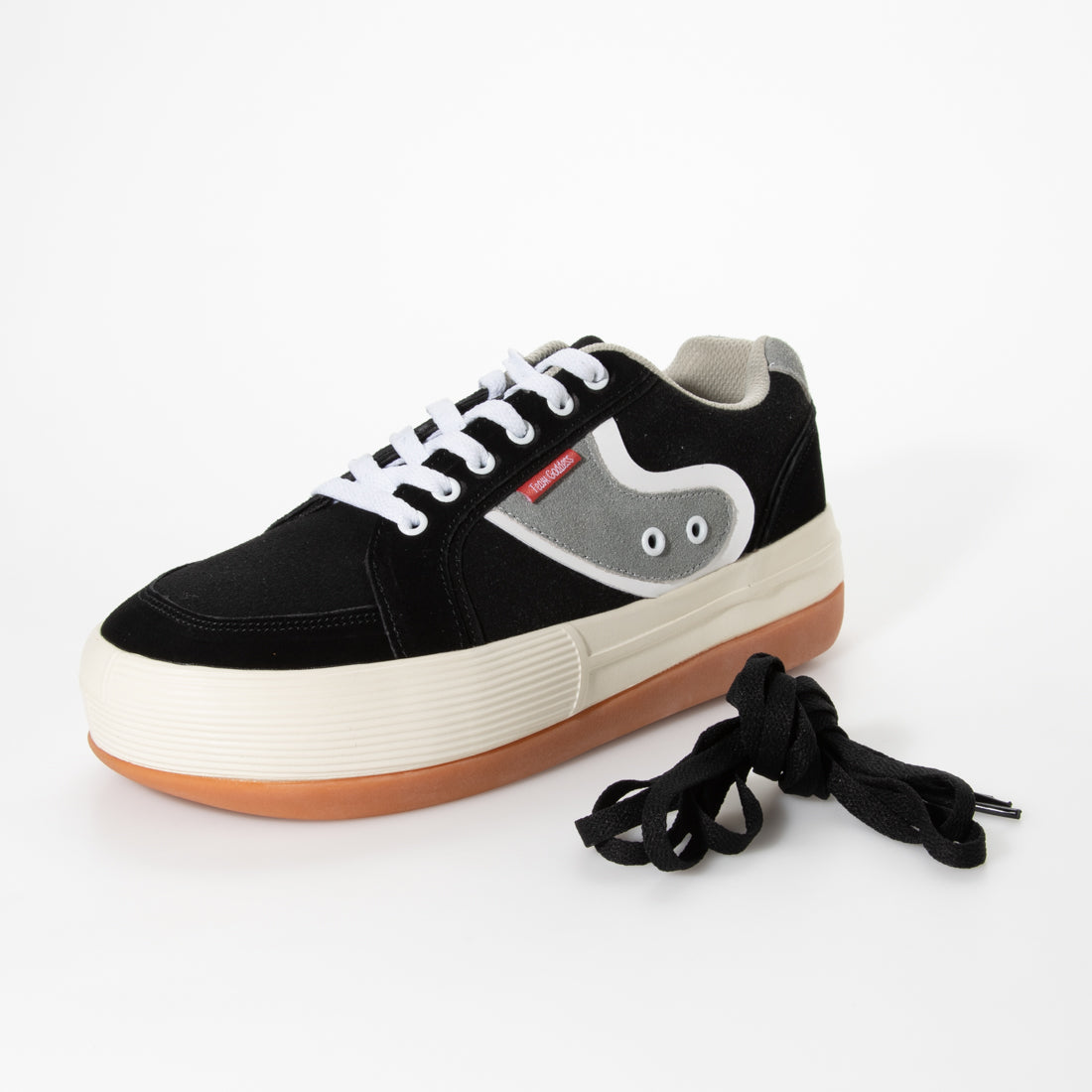 TEAM GODDESS Thick-soled striped sneakers