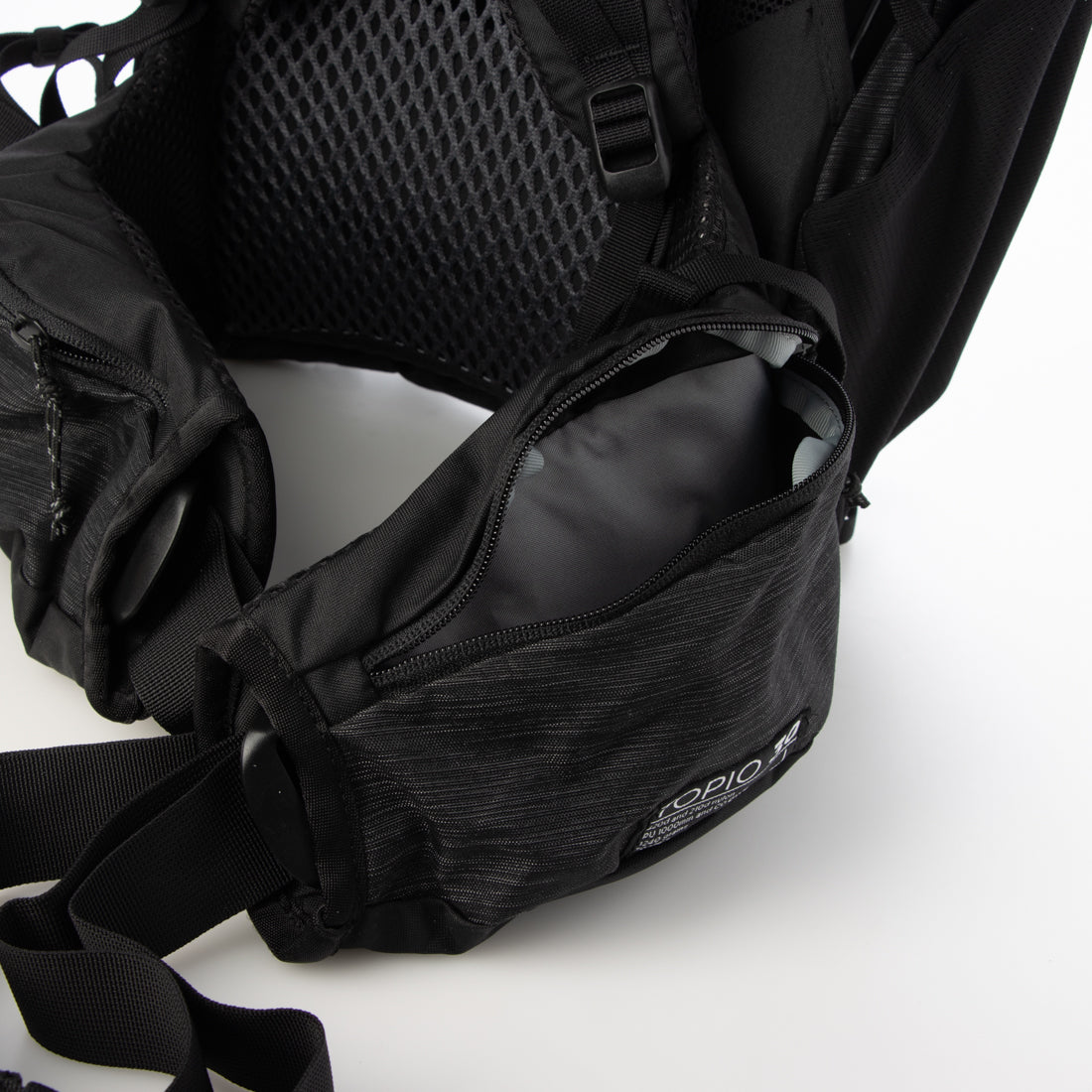 スーリー THULE Topio 30L バックパック （ブラック） ブラック