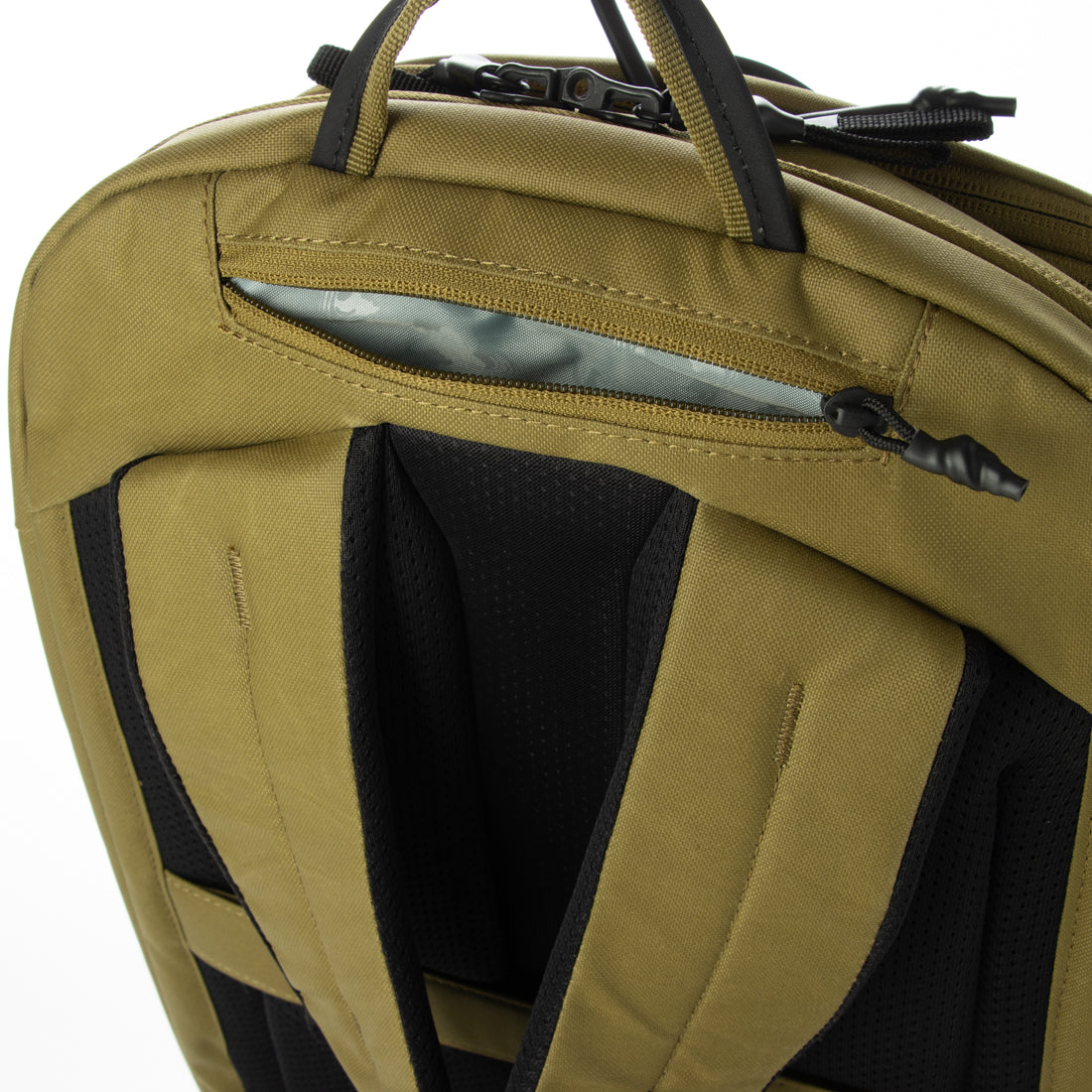 スーリー THULE Aion トラベルバックパック 28L バックパック （ヌートリア） ヌートリア