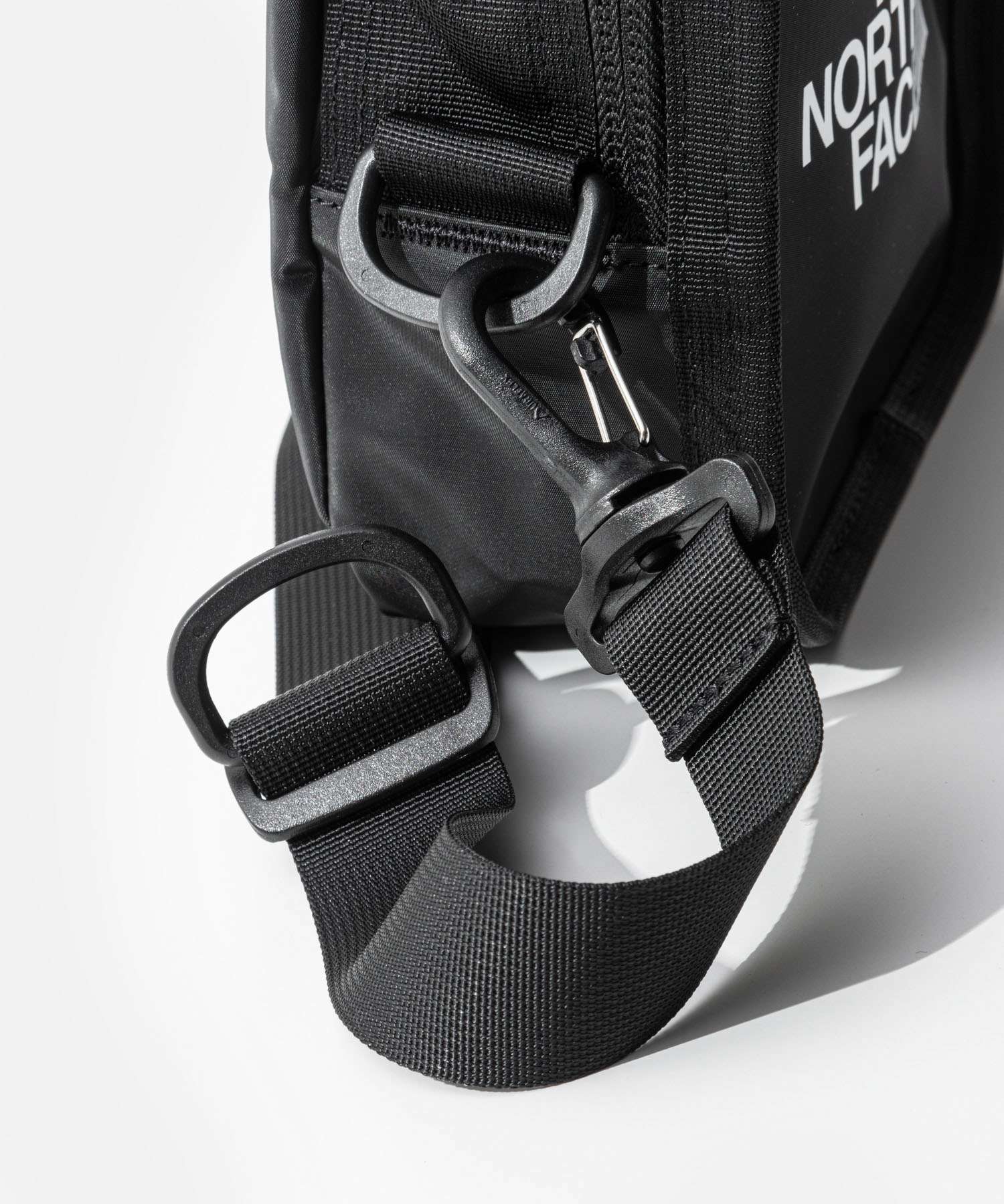 The North Face THE NORTH FACE North Face THE NORTH FACE EXPLORE BARDU II NF0A3VWS KY4 Shoulder Bag