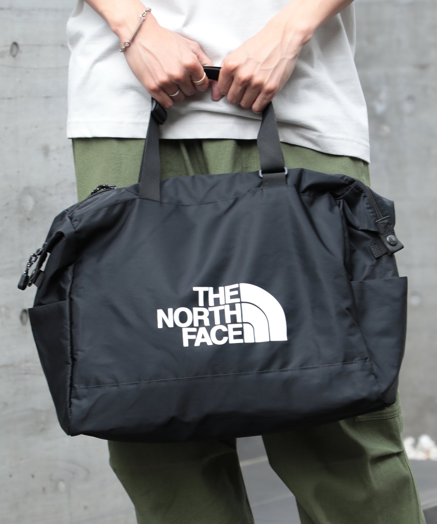 The North Face THE NORTH FACE ◎準備發貨◎日本不發售 [THE NORTH FACE/The North Face] 輕便行李袋/波士頓包大容量旅行運動健身房