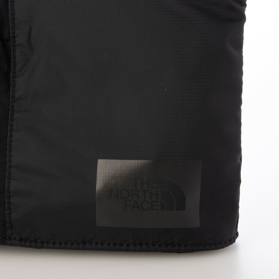 ザ・ノース・フェイス THE NORTH FACE MOUNTAIN SHOULDER BAG （ブラック） ブラック