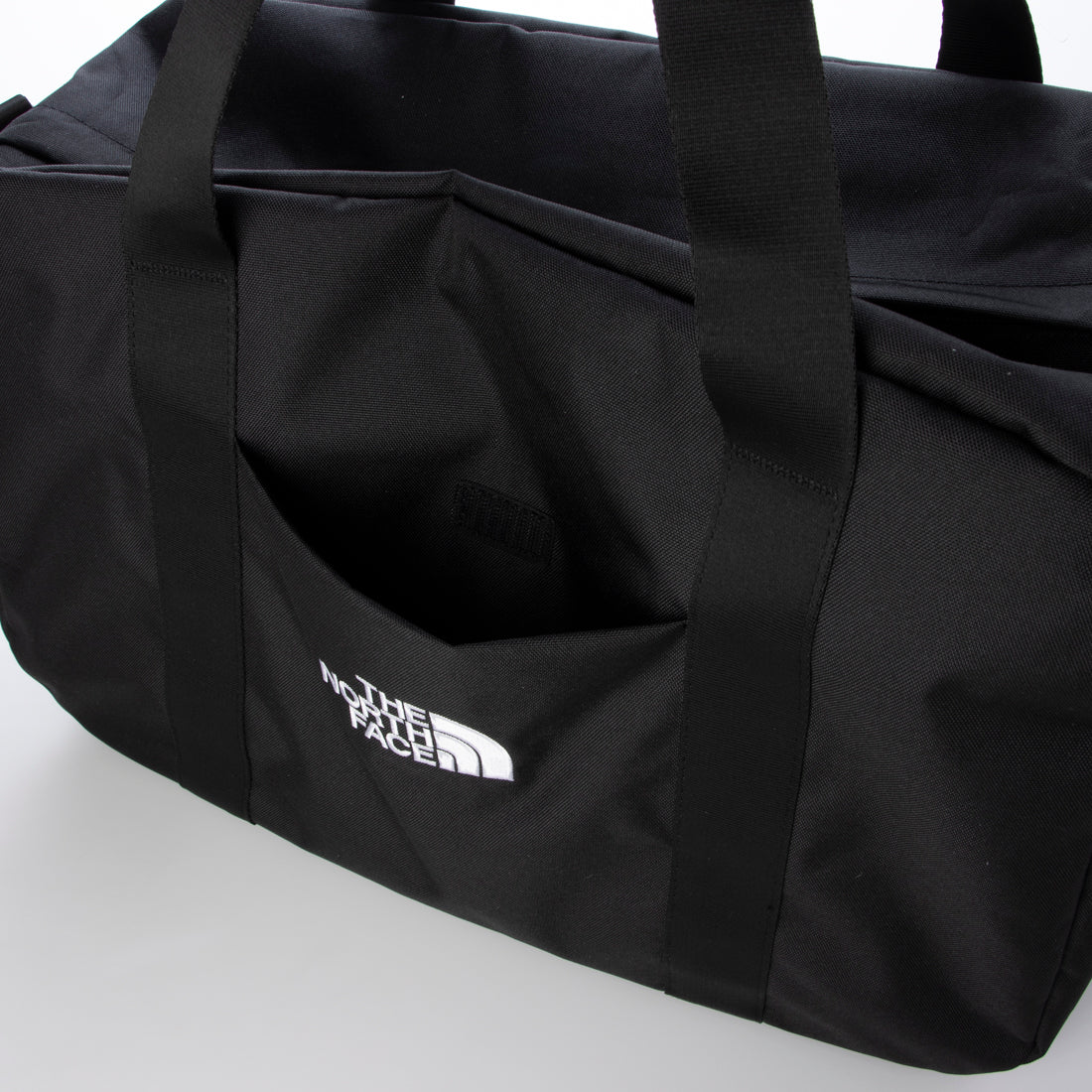 ザ・ノース・フェイス THE NORTH FACE THE NORTH FACE ノースフェイス TNF MOVE CARGO BAG  ショルダー カーゴ ボストン バッグ （ブラック） ブラック