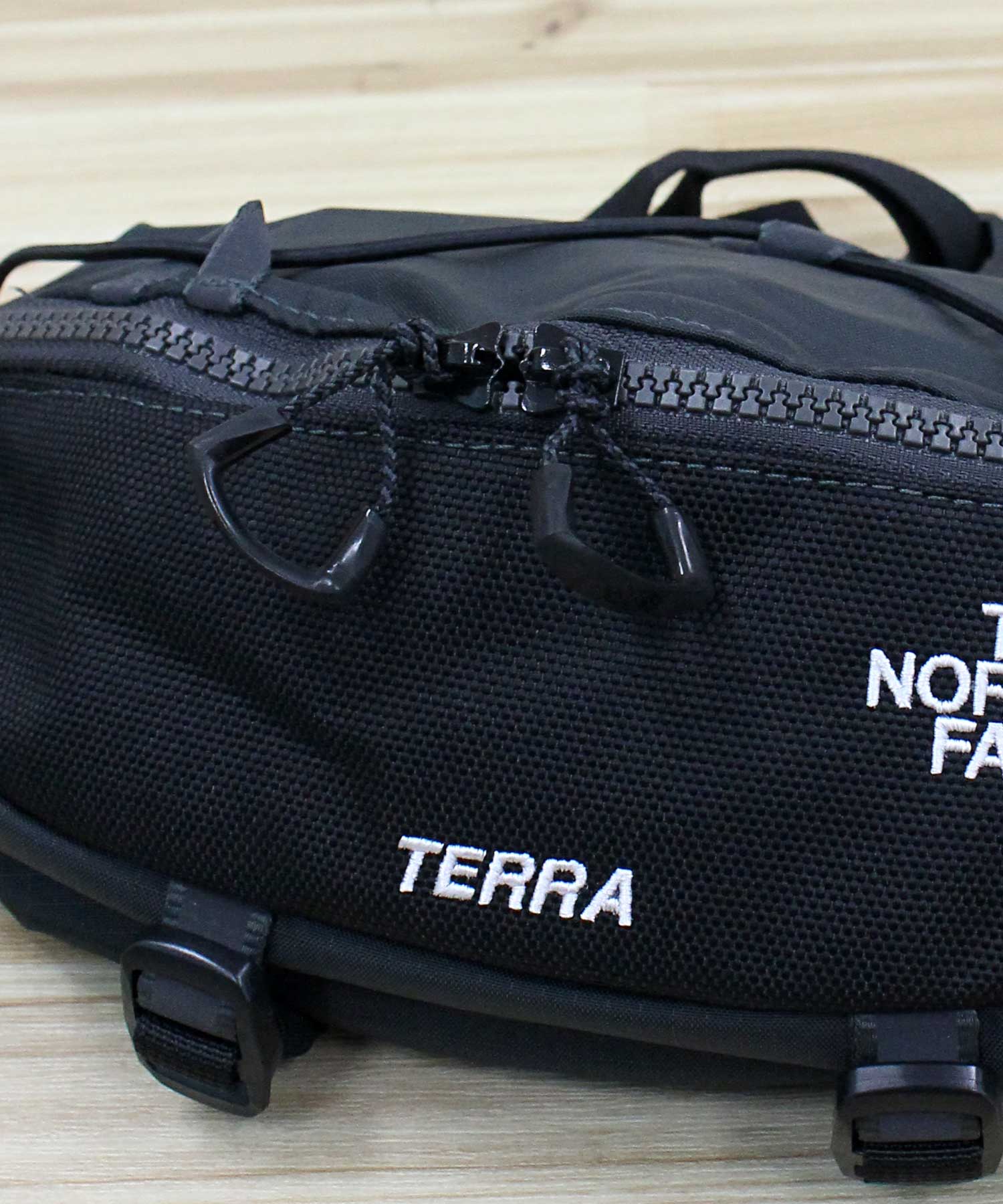 ザ・ノース・フェイス THE NORTH FACE TNF テラ ランバー ヒップ パック ショルダーバッグ ウエストバッグ TERRA LUMBAR 3L 鞄 ボディバッグ ブランド メンズ レディース ユニセックス （4-ブラウン） 4-ブラウン