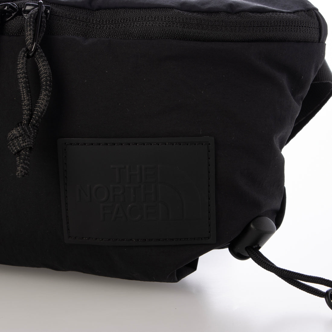 tomo　adidasパンツ+The North Faceバッグ New THE NORTH FACE INSULATED CAMP CROSS BAG SMALL BLACK NN2PP11A