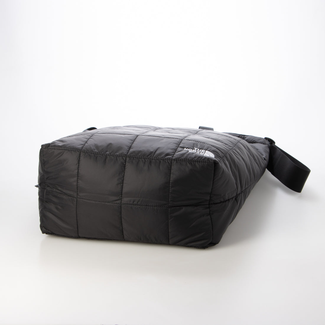 ザ・ノース・フェイス THE NORTH FACE PUFFY TOTE パフィートート バッグ メンズ レディース （TNF BLACK） TNF BLACK