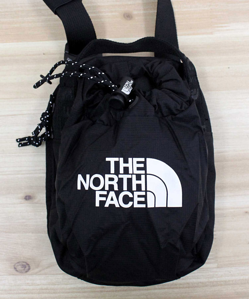 ザ・ノース・フェイス THE NORTH FACE TNF ボザークロスボディ ショルダーバッグ BOZER CROSS BODY ミニバッグ ポーチ 鞄 カバン アウトドア ブランド メンズ レディース ユニセックス （2-ブラック） 2-ブラック