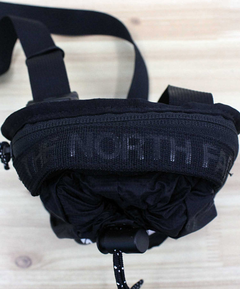 ザ・ノース・フェイス THE NORTH FACE TNF ボザークロスボディ ショルダーバッグ BOZER CROSS BODY ミニバッグ ポーチ 鞄 カバン アウトドア ブランド メンズ レディース ユニセックス （2-ブラック） 2-ブラック