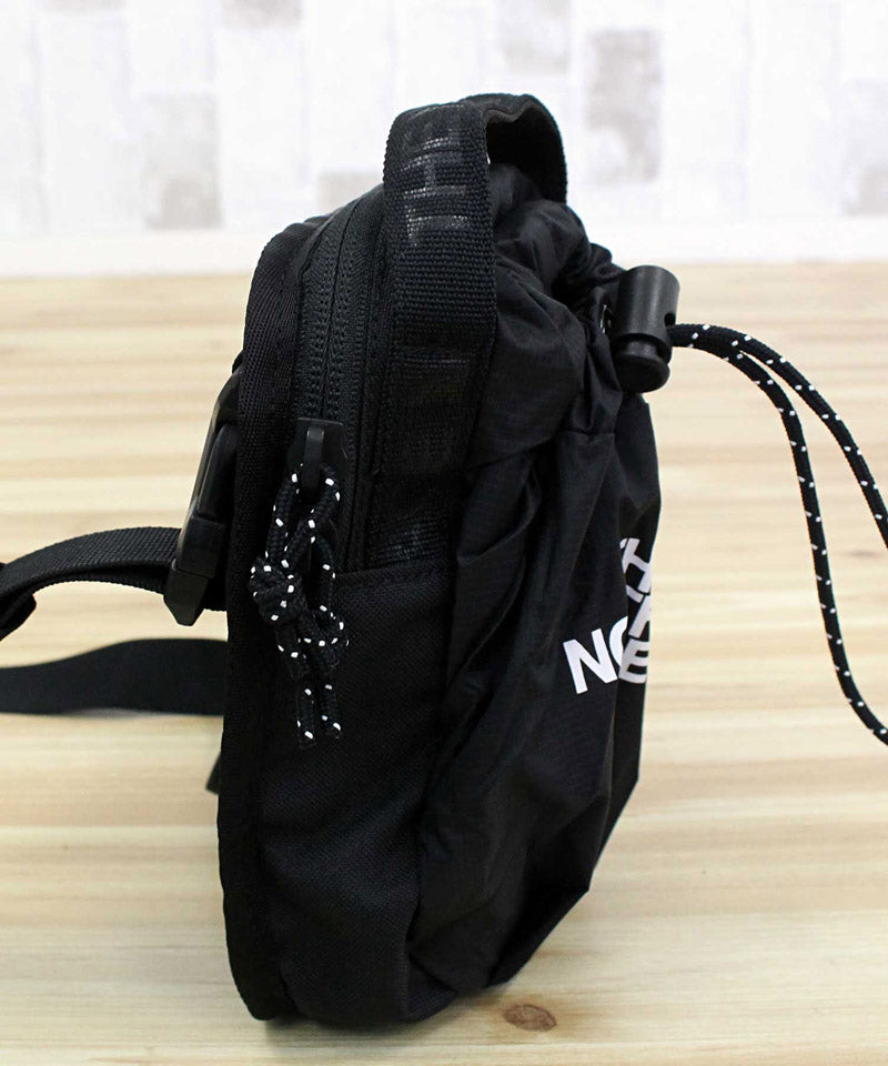 ザ・ノース・フェイス THE NORTH FACE TNF ボザークロスボディ ショルダーバッグ BOZER CROSS BODY ミニバッグ ポーチ 鞄 カバン アウトドア ブランド メンズ レディース ユニセックス （2-ブラック） 2-ブラック