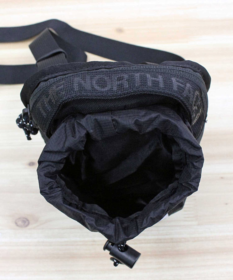 ザ・ノース・フェイス THE NORTH FACE TNF ボザークロスボディ ショルダーバッグ BOZER CROSS BODY ミニバッグ ポーチ 鞄 カバン アウトドア ブランド メンズ レディース ユニセックス （2-ブラック） 2-ブラック