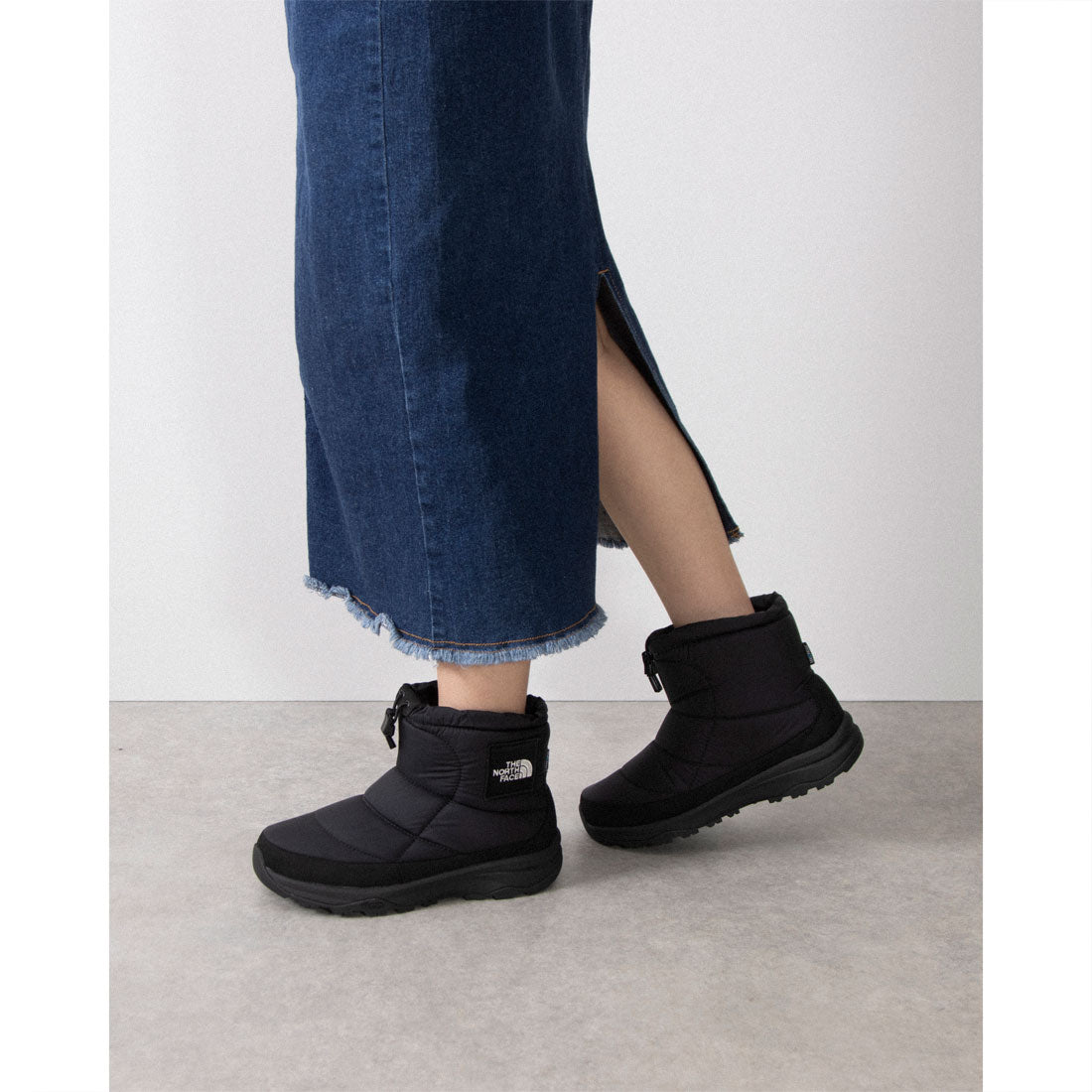 ザ ノース フェイス THE NORTH FACE NUPTSE BOOTIE WP LOGO SHORT（ヌプシ ブーティ ウォータープルーフ ロゴ ショート）NF52280 （TNFブラック×TNFブラック） TNFブラック×TNFブラック