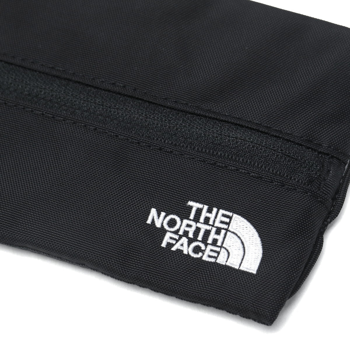ザ・ノース・フェイス THE NORTH FACE 日本正規品 ポーチ メンズ レディース 小さめ 小物入れ おしゃれ 薄型 小物 入れ 布 ナイロン ブランド 大人 ティッシュ ビルビーフラットポーチM NN22606 （ブラック） ブラック