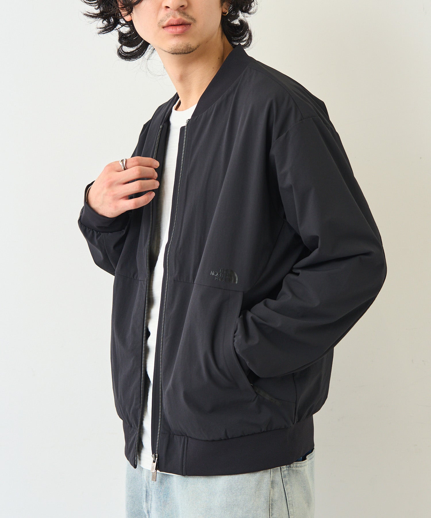 ザ・ノース・フェイス THE NORTH FACE 【日本未発売】韓国 ホワイトレーベルM'S STUD BOMBER NJ3BR07 ブルゾン 軽羽織 スタンドカラー （ブラック） ブラック