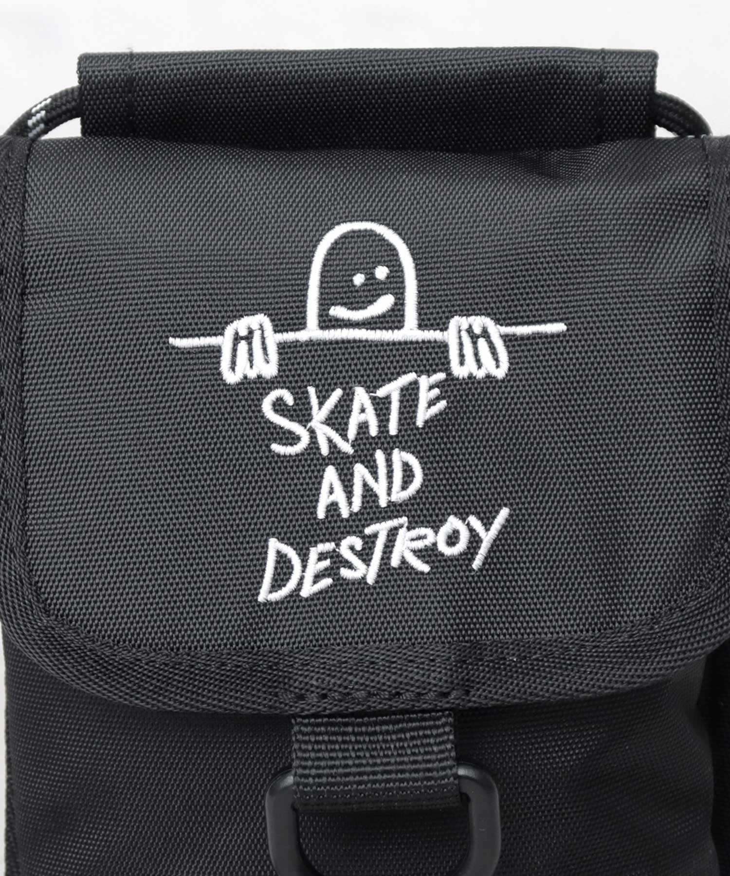 スラッシャー THRASHER 撥水加工 ポリエステル スマホポーチ / スマホショルダー / ネックポーチ