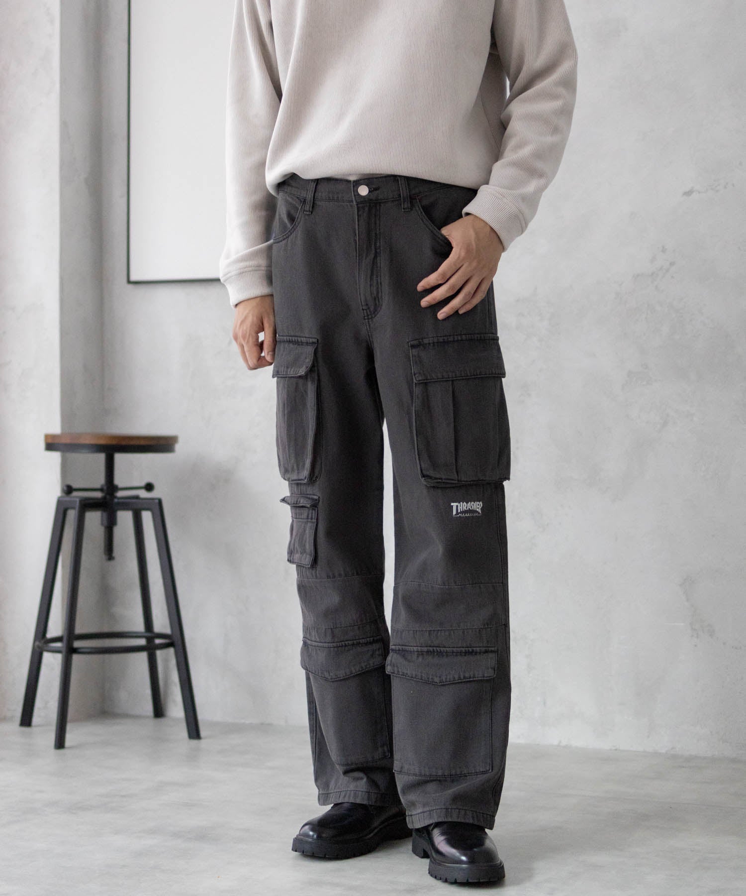 スラッシャー THRASHER 9ポケットデニムカーゴパンツ （ブラック） ブラック