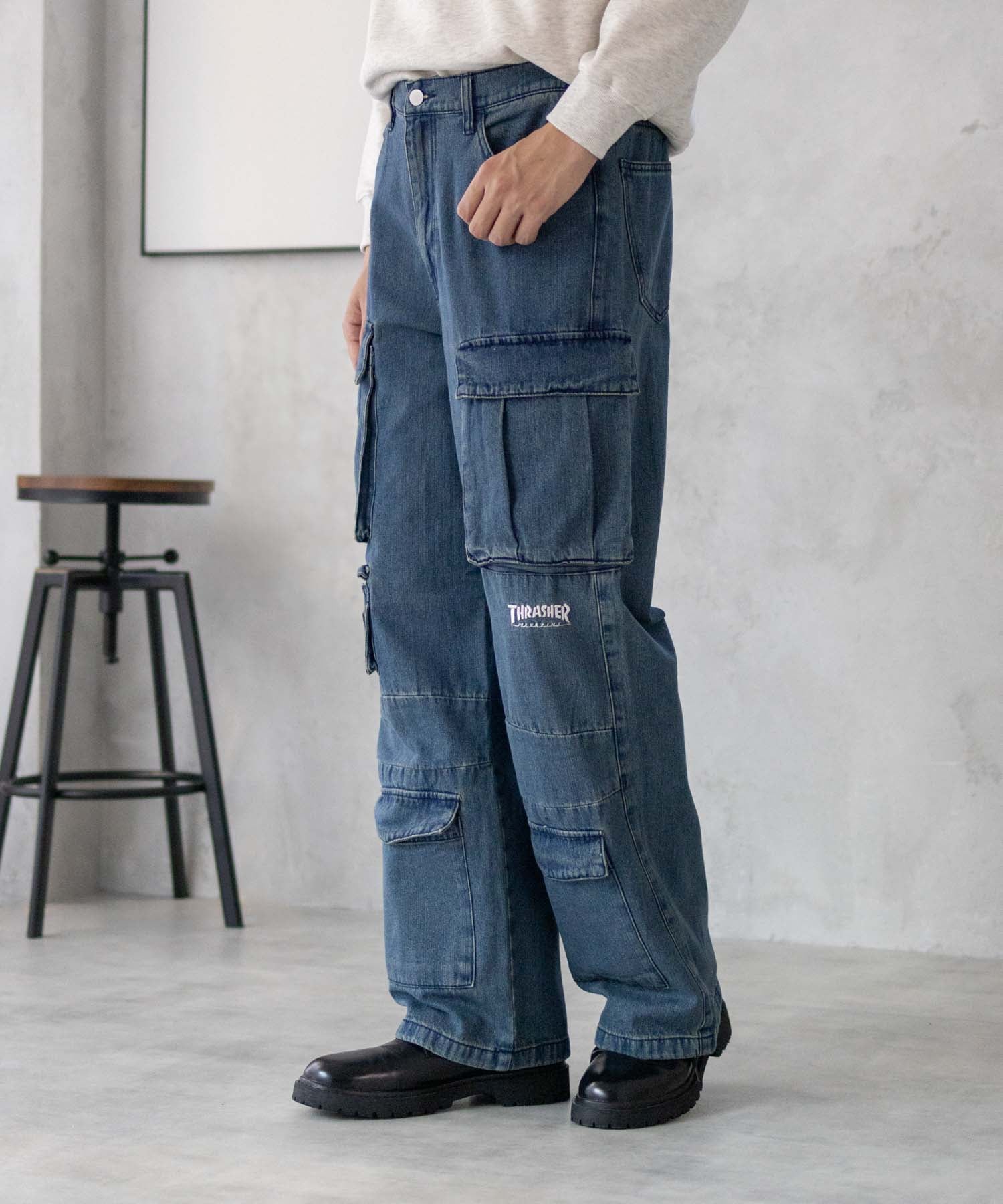 スラッシャー THRASHER 9ポケットデニムカーゴパンツ （ブルー） ブルー