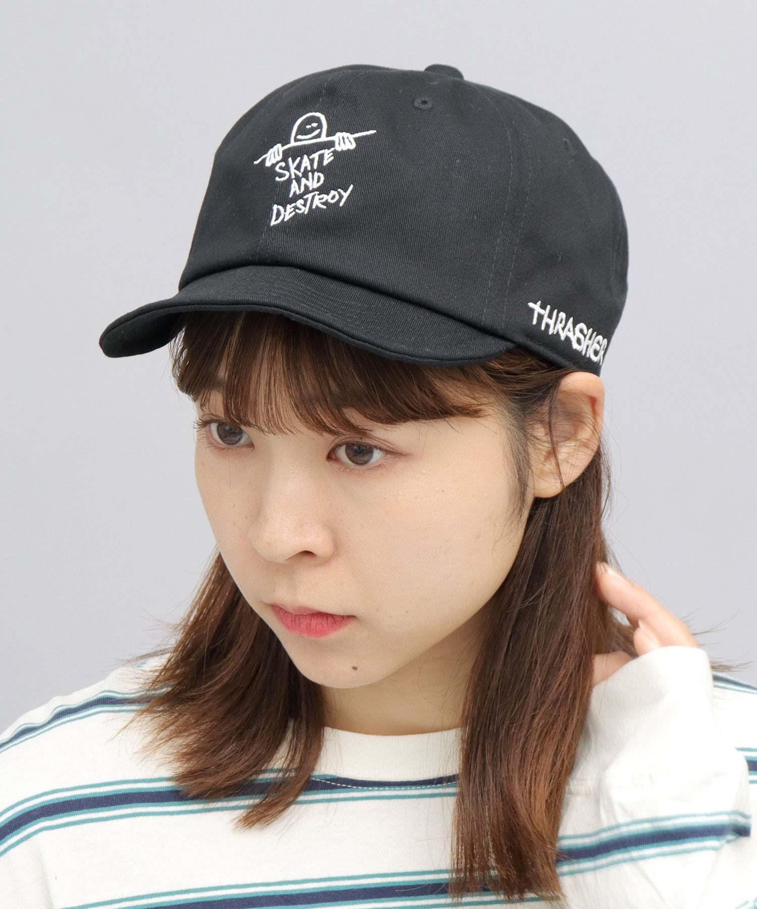 スラッシャー THRASHER 刺繍 ボールキャップ 帽子 ショートバイザー つば短い （ブラック） ブラック