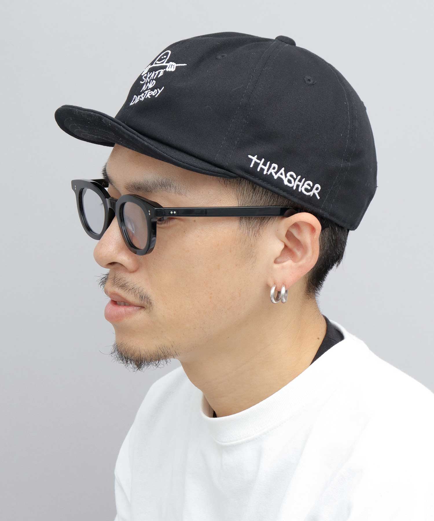 スラッシャー THRASHER 刺繍 ボールキャップ 帽子 ショートバイザー つば短い （ブラック） ブラック