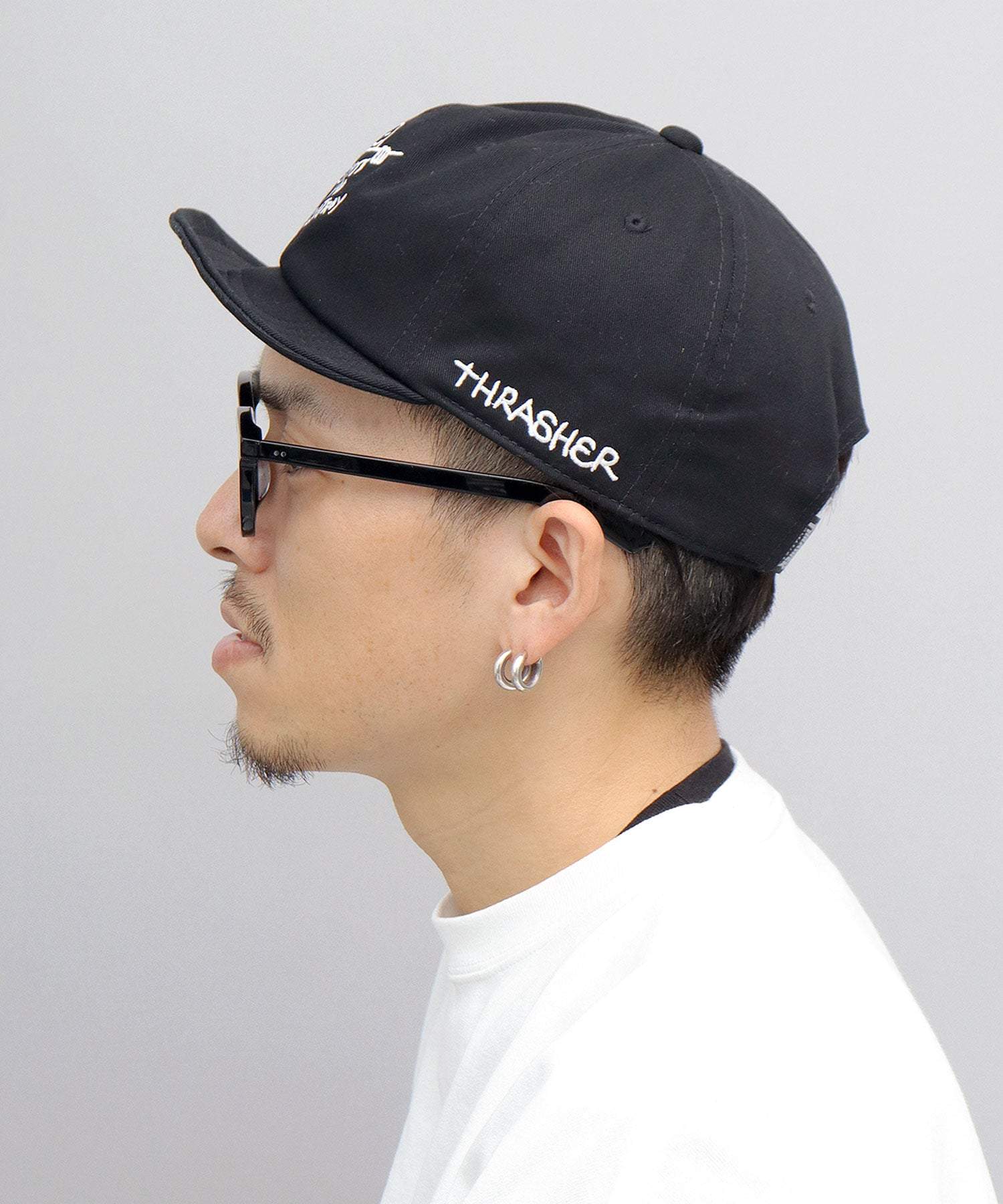 スラッシャー THRASHER 刺繍 ボールキャップ 帽子 ショートバイザー つば短い （ブラック） ブラック