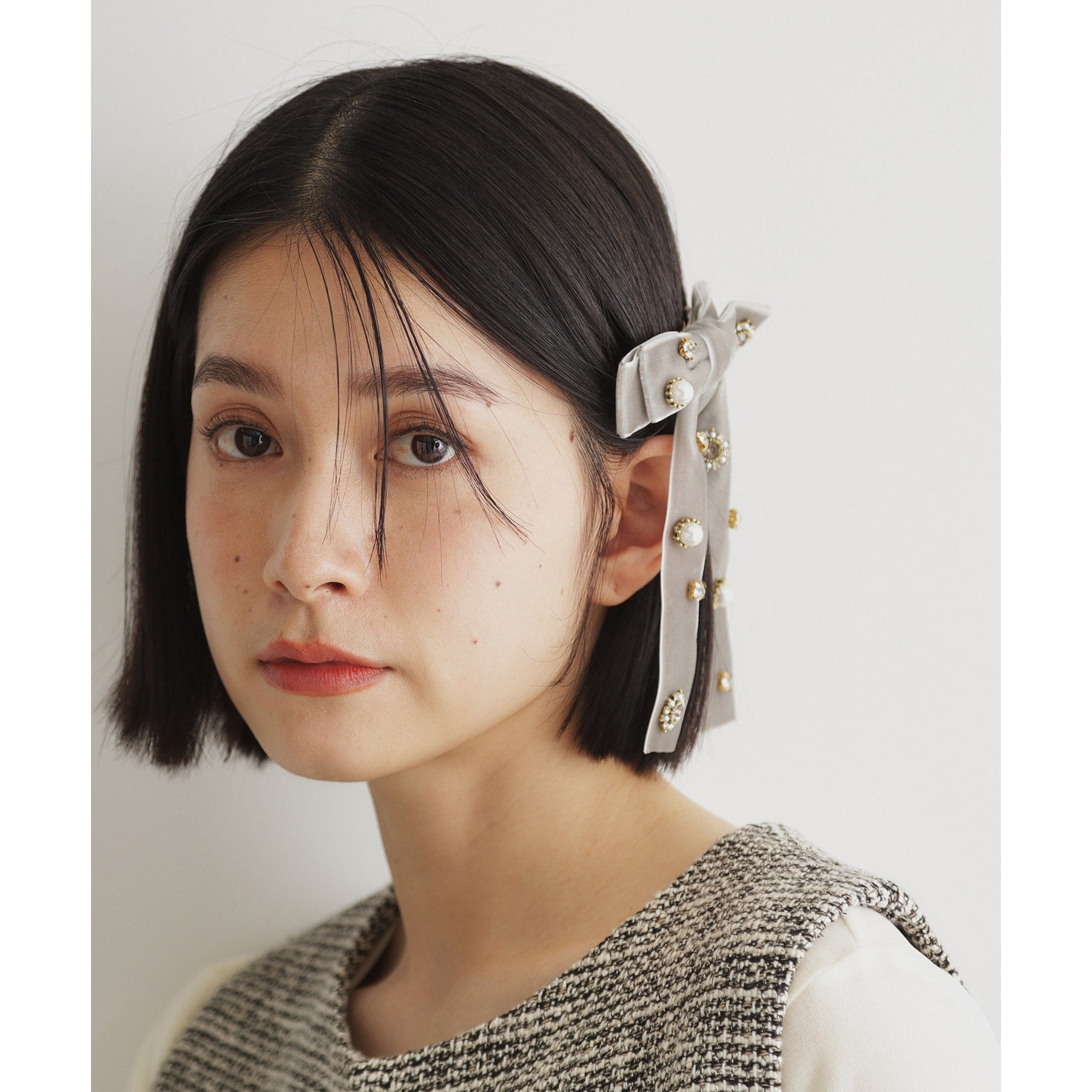 ザ ショップ ティーケー  (ウィメン) THE SHOP TK(Women) ベロアビジューバレッタ （ブラック(019)） ブラック(019)