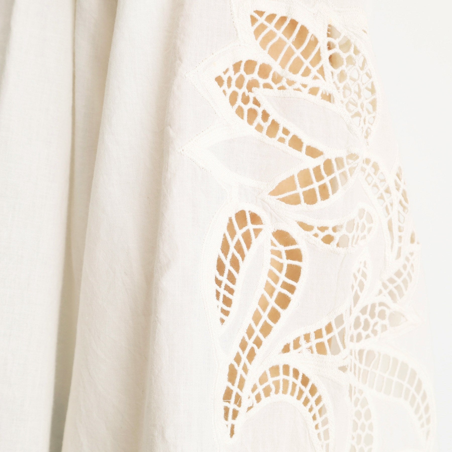 ザ ショップ ティーケー  (ウィメン) THE SHOP TK(Women) キャンブリックボイル袖刺繍ブラウス （カーキ(027)） カーキ(027)