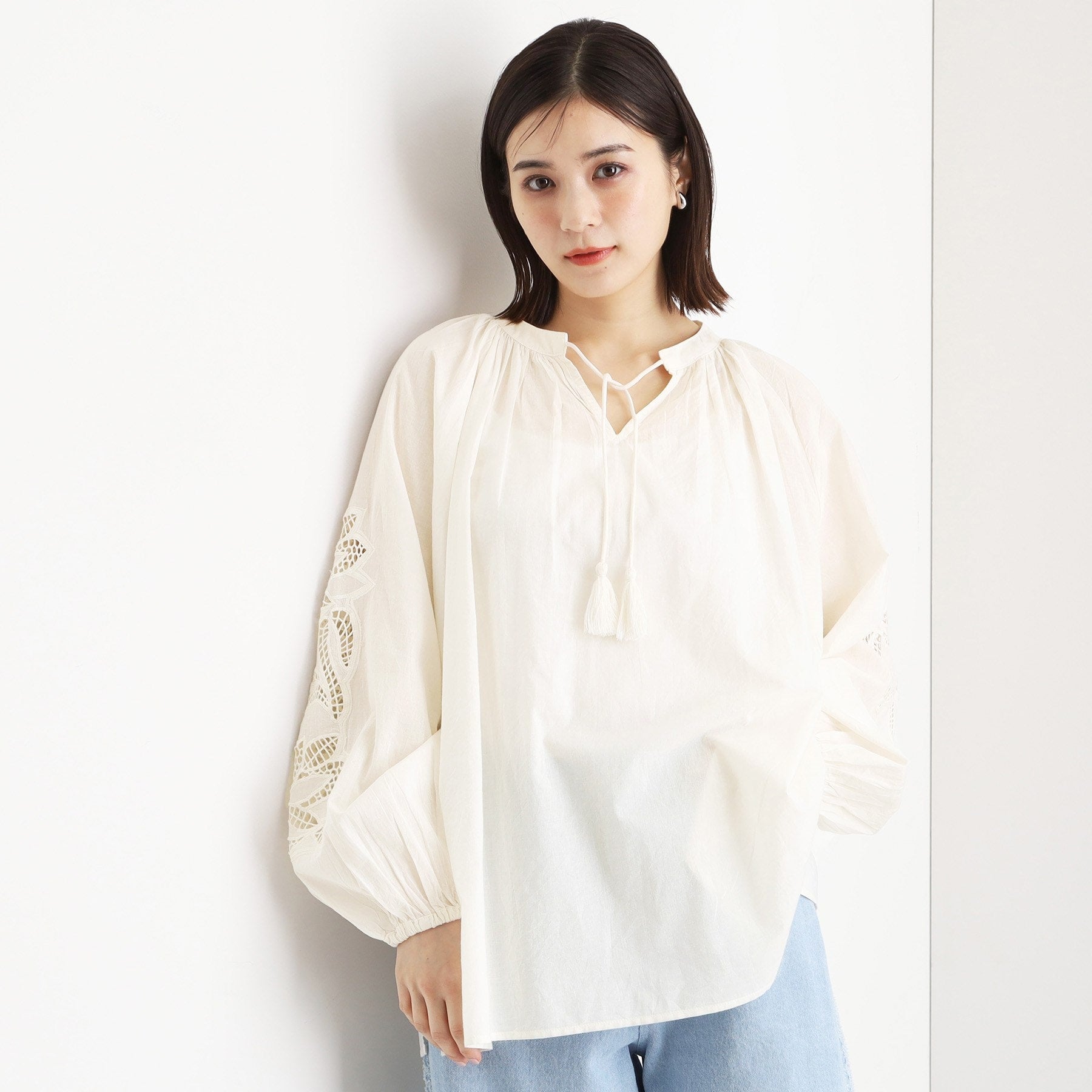 ザ ショップ ティーケー  (ウィメン) THE SHOP TK(Women) キャンブリックボイル袖刺繍ブラウス （カーキ(027)） カーキ(027)