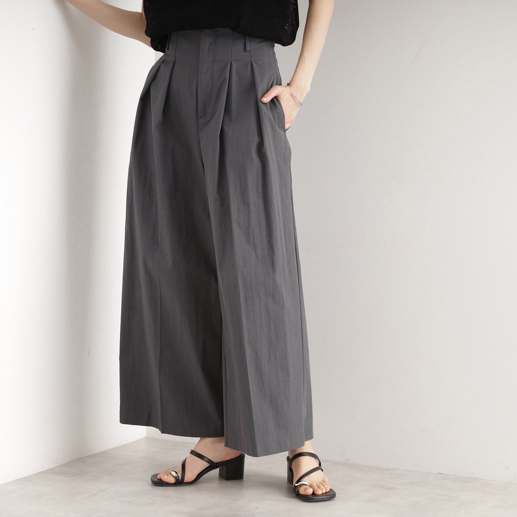 ザ ショップ ティーケー  (ウィメン) THE SHOP TK(Women) コットンナイロン2タックワイドパンツ （スミクロ(018)） スミクロ(018)