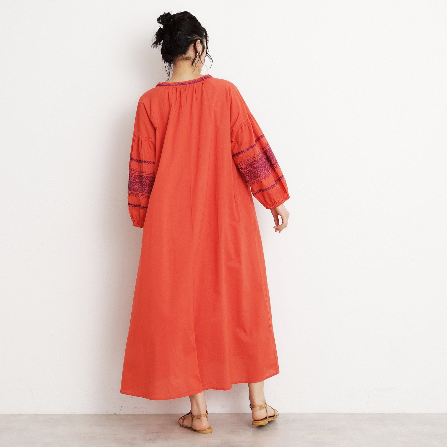 ザ ショップ ティーケー  (ウィメン) THE SHOP TK(Women) 刺繍ワンピース （オレンジ(067)） オレンジ(067)