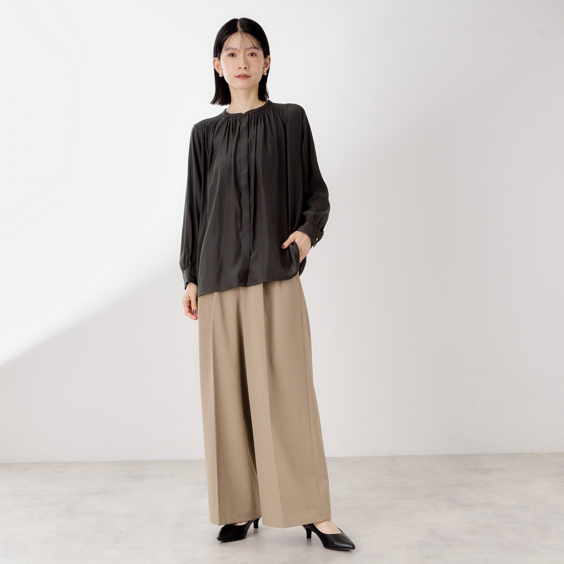 ザ ショップ ティーケー  (ウィメン) THE SHOP TK(Women) ヴィンテージサテンギャザーシャツ （アイボリー(004)） アイボリー(004)