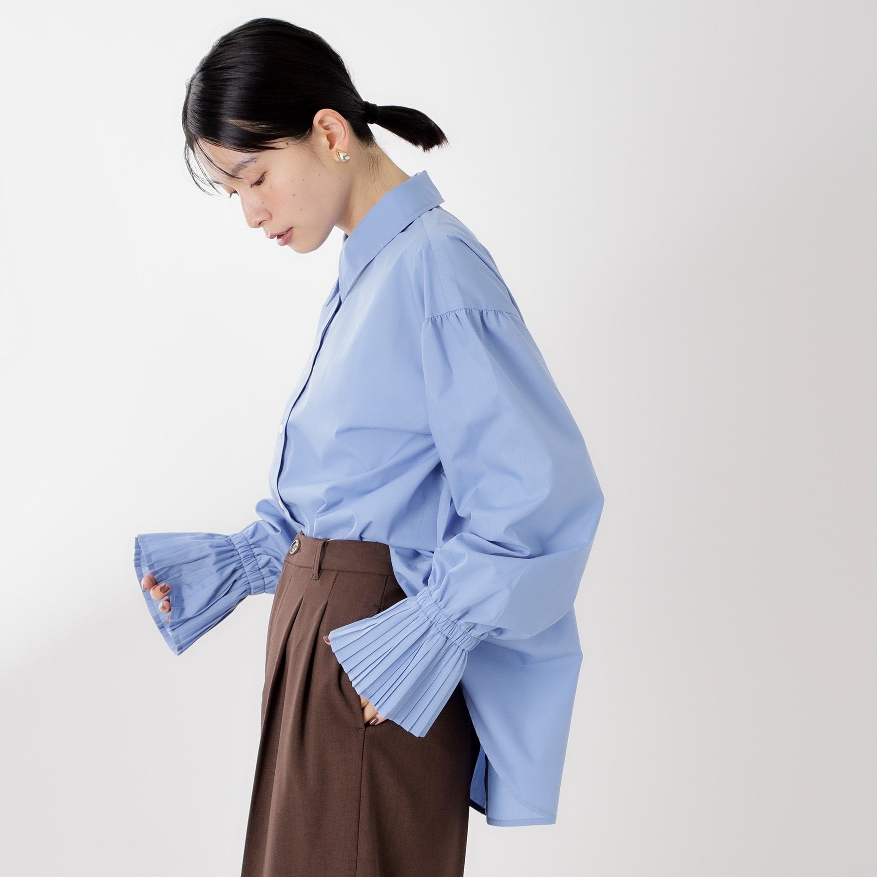 ザ ショップ ティーケー  (ウィメン) THE SHOP TK(Women) 袖プリーツシャツ （スミクロ(018)） スミクロ(018)