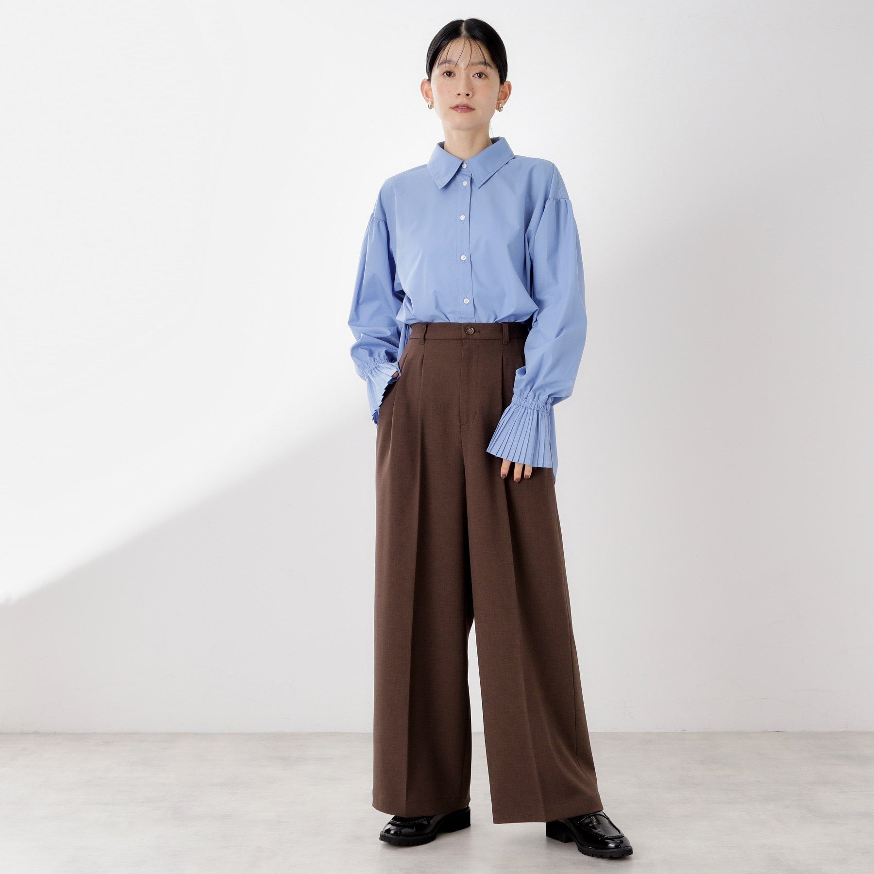 ザ ショップ ティーケー  (ウィメン) THE SHOP TK(Women) 袖プリーツシャツ （スミクロ(018)） スミクロ(018)