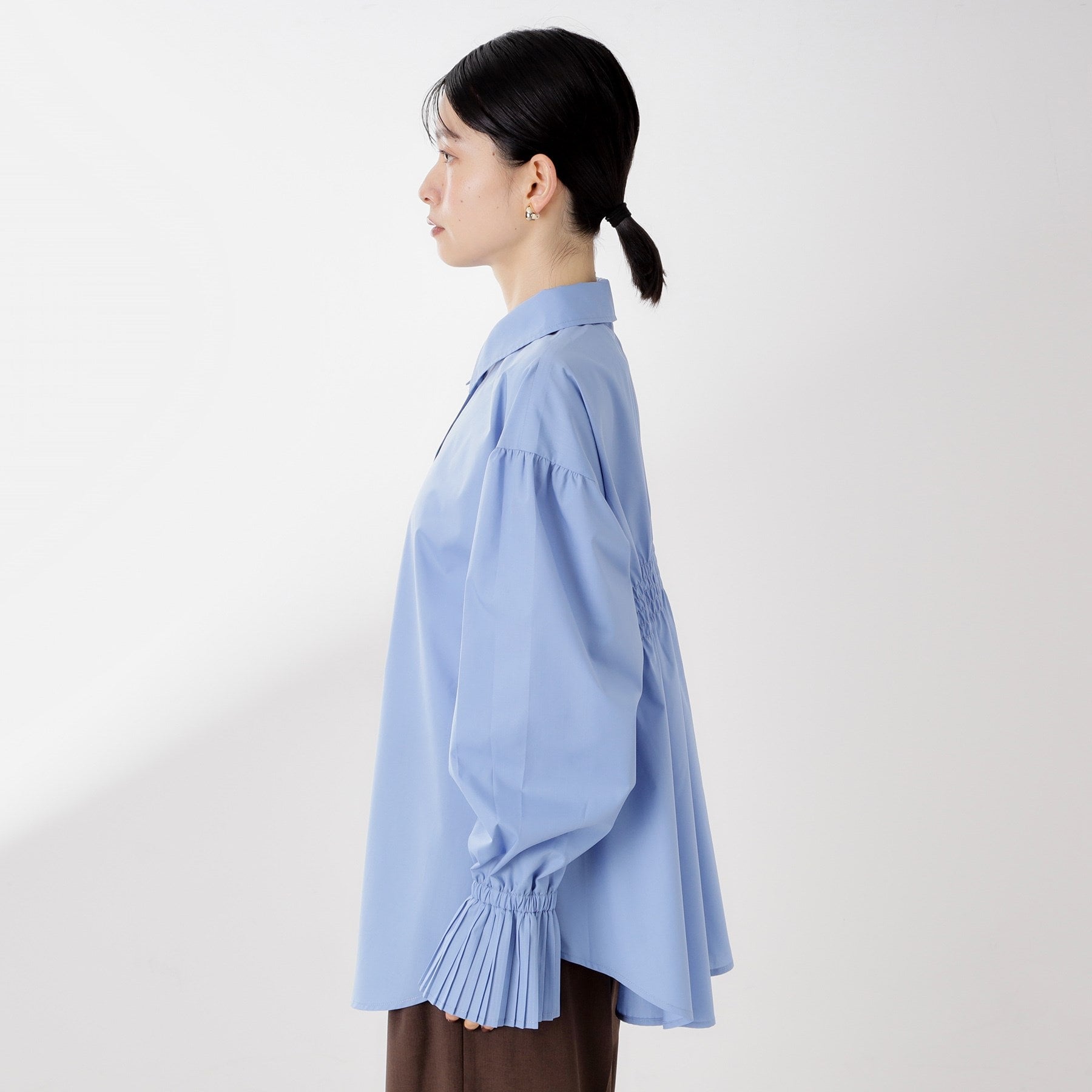 ザ ショップ ティーケー  (ウィメン) THE SHOP TK(Women) 袖プリーツシャツ （スミクロ(018)） スミクロ(018)