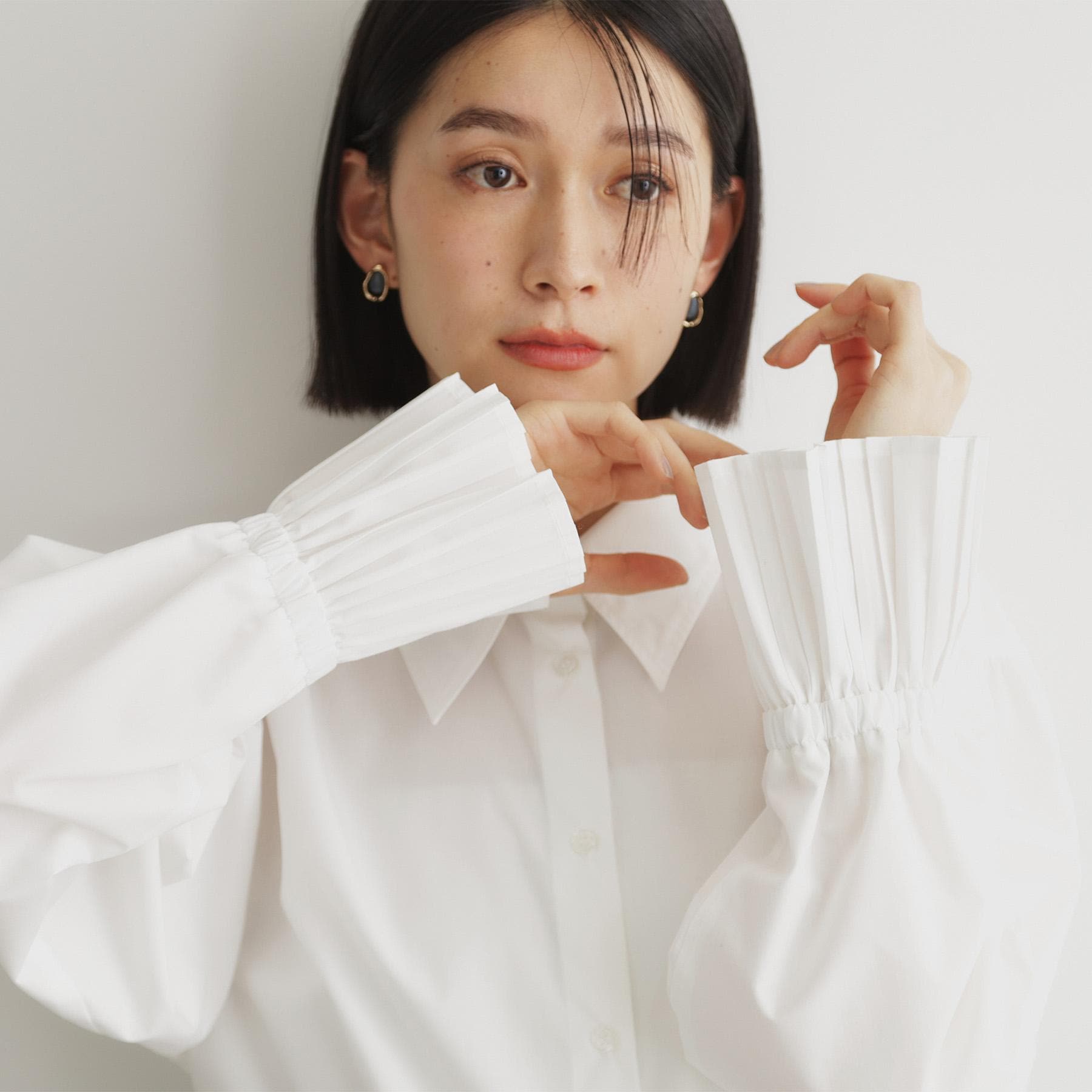 ザ ショップ ティーケー  (ウィメン) THE SHOP TK(Women) 袖プリーツシャツ （スミクロ(018)） スミクロ(018)