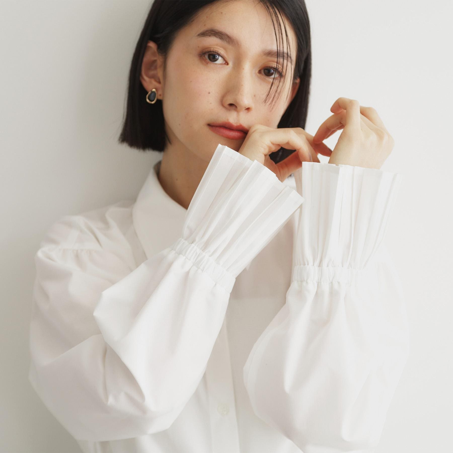 ザ ショップ ティーケー  (ウィメン) THE SHOP TK(Women) 袖プリーツシャツ （スミクロ(018)） スミクロ(018)