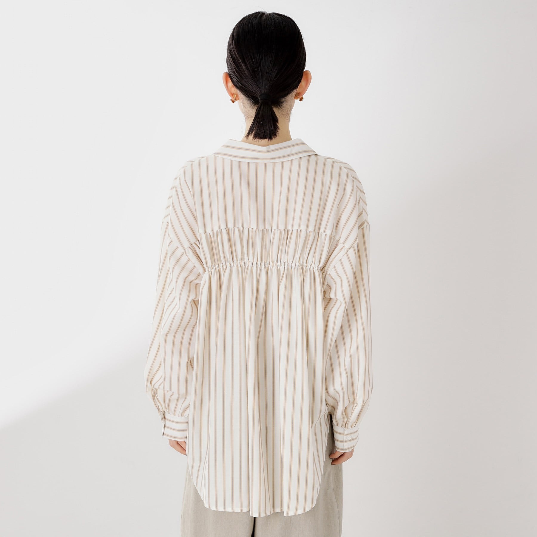 ザ ショップ ティーケー  (ウィメン) THE SHOP TK(Women) バックシャーリングブラウス （アイボリー(304)） アイボリー(304)