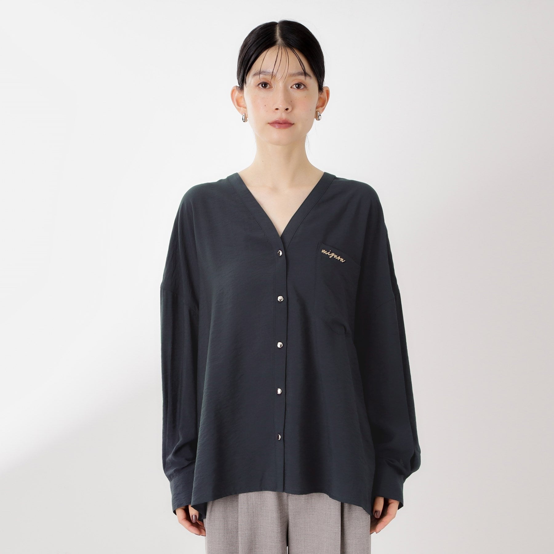 ザ ショップ ティーケー  (ウィメン) THE SHOP TK(Women) イレヘム刺繍ポケットシャツ （ネイビー(094)） ネイビー(094)