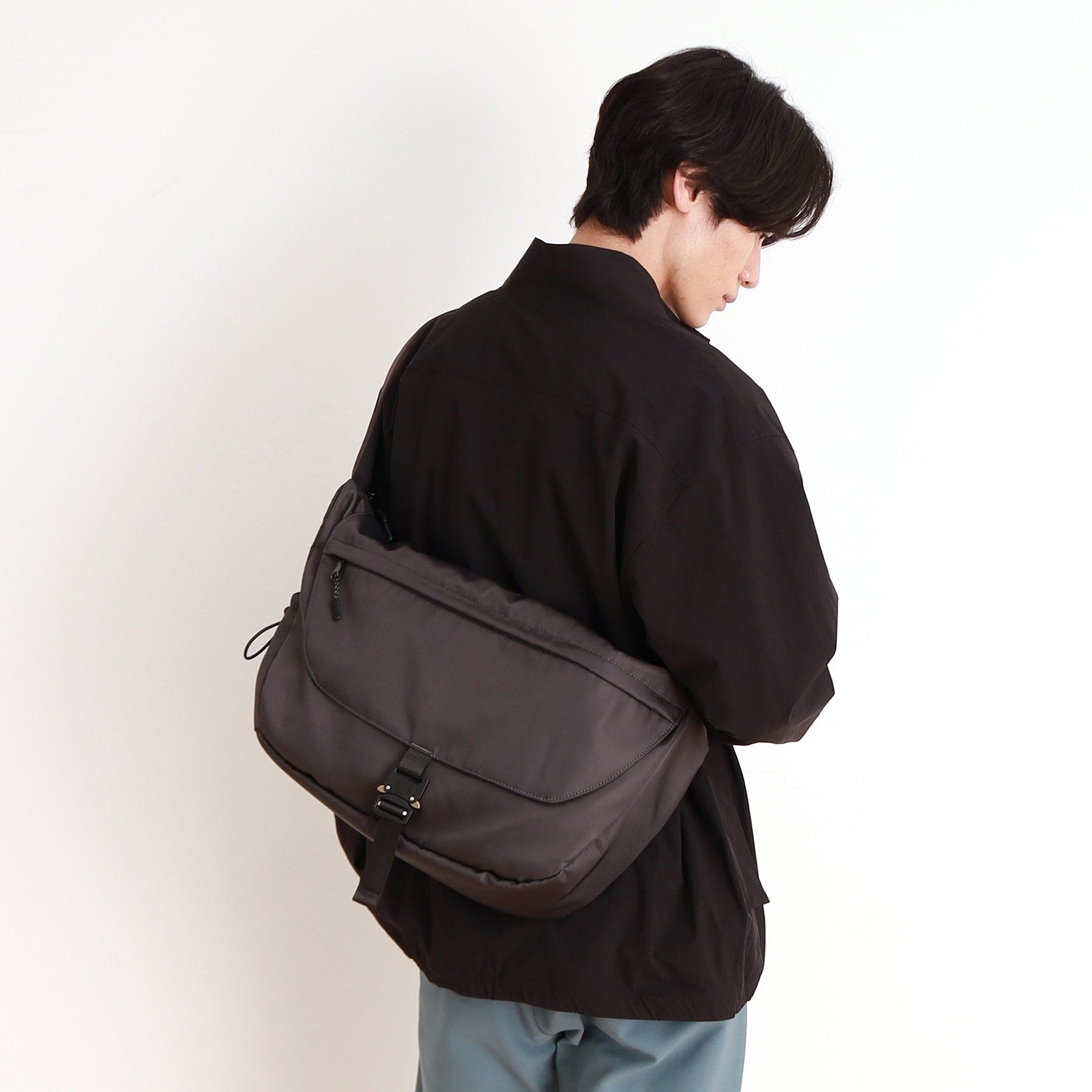 ザ ショップ ティーケー(メンズ) THE SHOP TK(Men) メタルバックルメッセンジャーバッグ （ブラック(019)） ブラック(019)