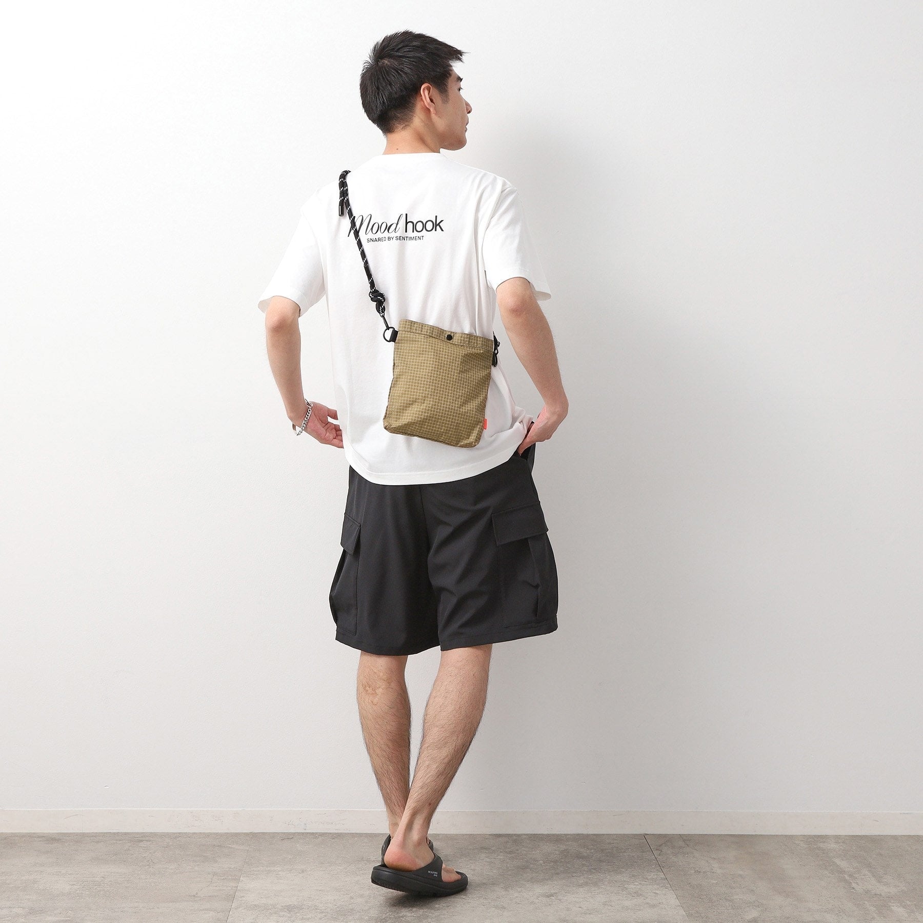 ザ ショップ ティーケー(メンズ) THE SHOP TK(Men) ナイロンスクエアサコッシュ ユニセックス／軽量 （ベージュ(052)） ベージュ(052)