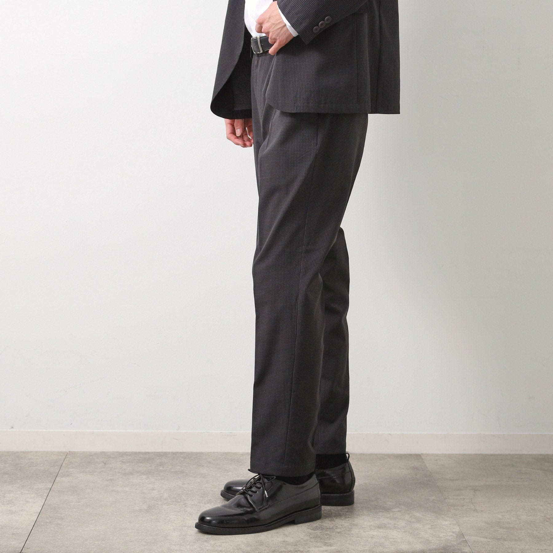 ザ ショップ ティーケー(メンズ) THE SHOP TK(Men) ライトエアースラックス【セットアップ可】 （チャコールグレー(014)） チャコールグレー(014)