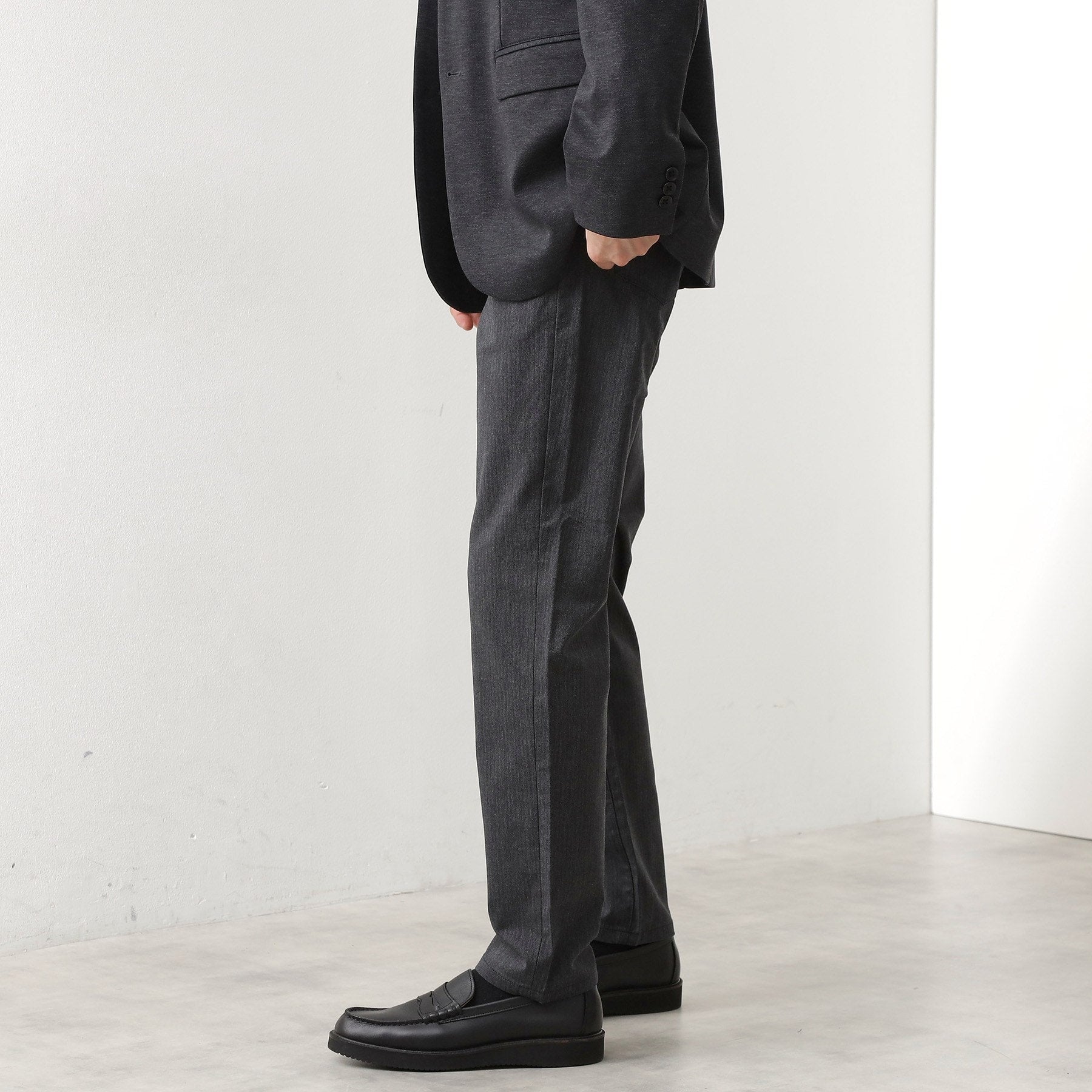 ザ ショップ ティーケー(メンズ) THE SHOP TK(Men) 【オールシーズン穿ける！】7DAYSストレッチへリンボンパンツ ON⇔OFF兼用 （チャコールグレー(814)） チャコールグレー(814)