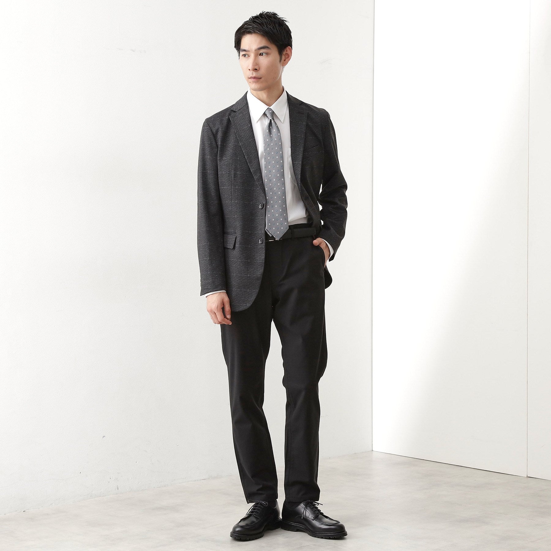 ザ ショップ ティーケー(メンズ) THE SHOP TK(Men) 【オールシーズン穿ける！】7DAYSストレッチへリンボンパンツ ON⇔OFF兼用 （チャコールグレー(814)） チャコールグレー(814)