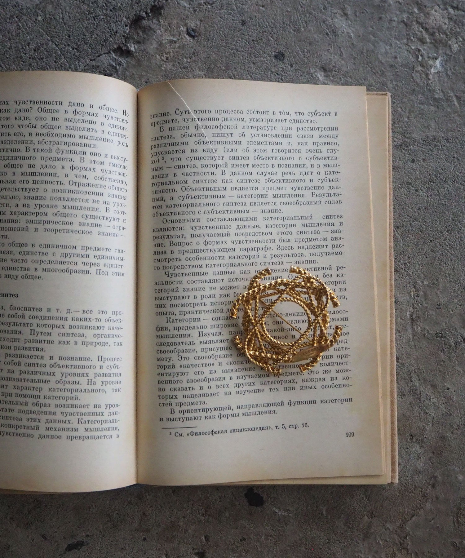セオドリックディ THEODORIC.dy THEO Motif Brooch （GOLD） GOLD