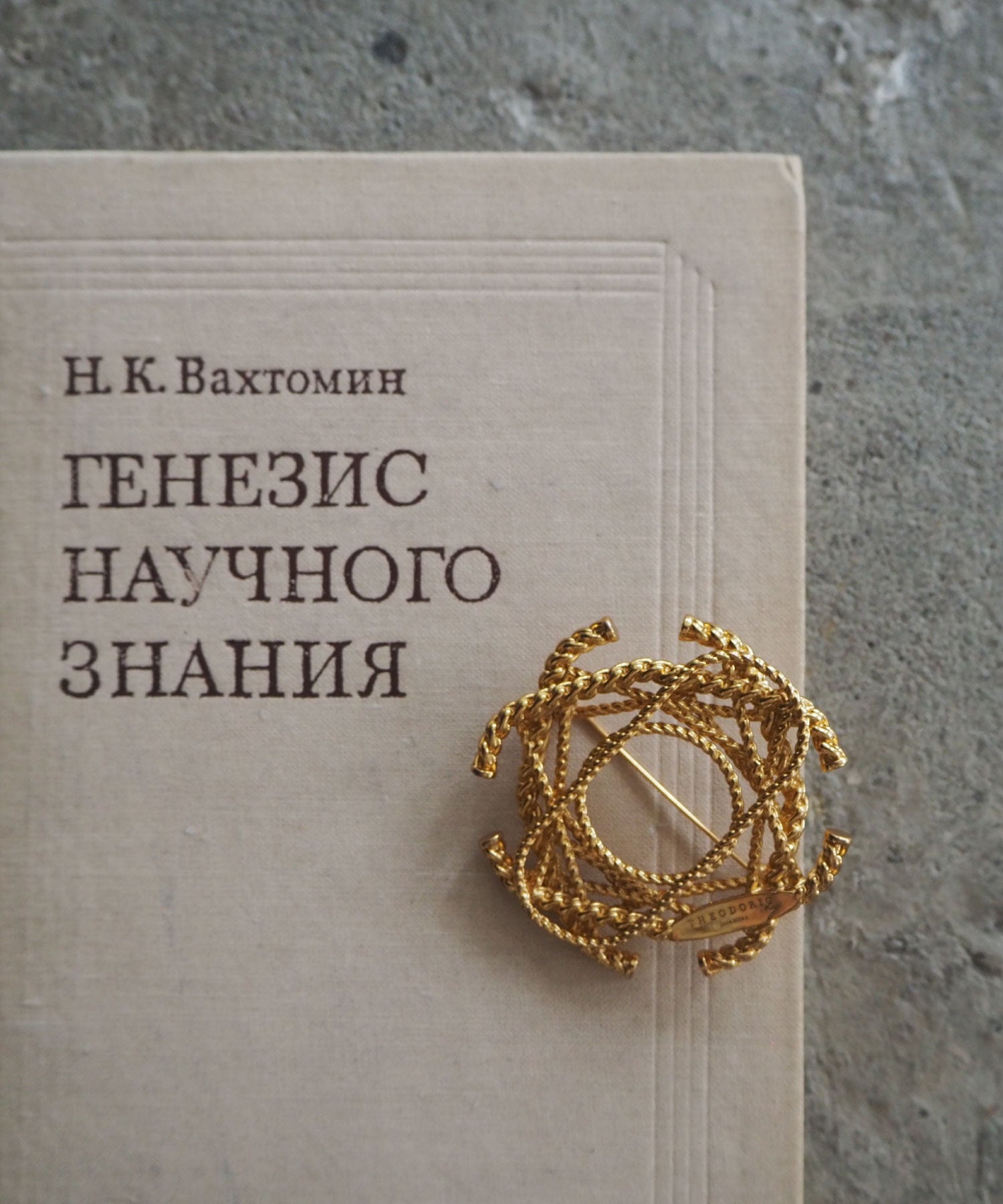 セオドリックディ THEODORIC.dy THEO Motif Brooch （GOLD） GOLD