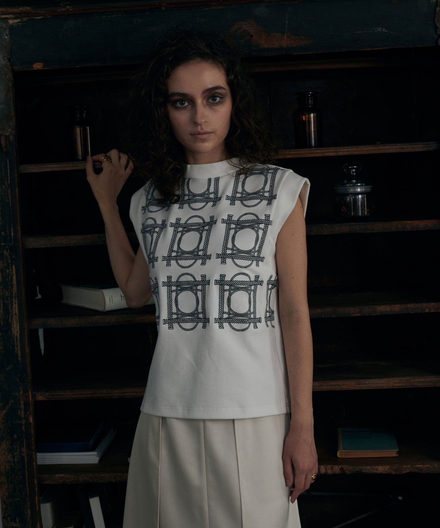 セオドリックディ THEODORIC.dy THEO Embroidery Tops （WHITE） WHITE