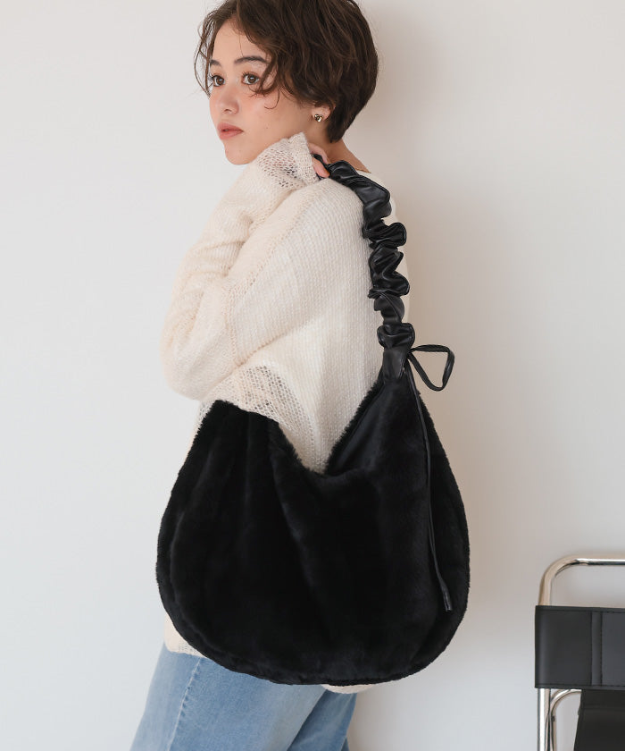 ティティベイト titivate 2wayフェイクファーバッグ （グレー） グレー